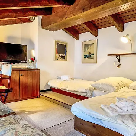 Residenza Chesa Margun 15-4 By Interhome Lägenhet Surlej